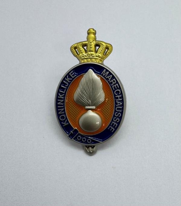 Mini baretembleem Kmar